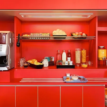 Hotelf1 Loubet * Villeneuve-Loubet