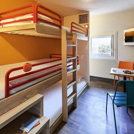 Hotelf1 Loubet * Villeneuve-Loubet