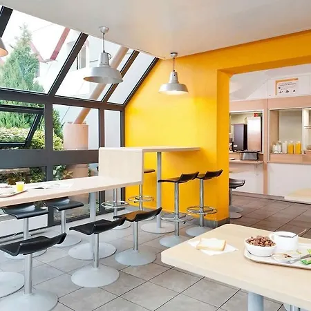 Otel Hotelf1 Loubet