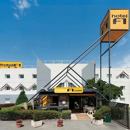 Hotelf1 Loubet * Villeneuve-Loubet