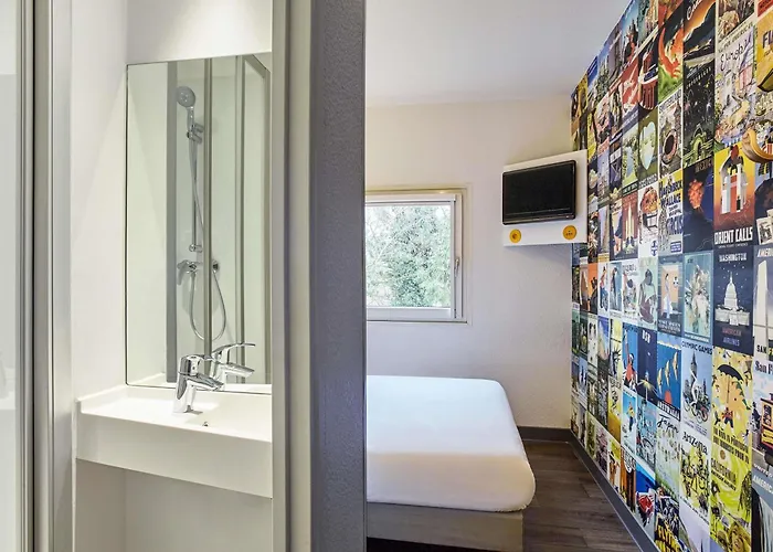 Hotelf1 Loubet Hotel Villeneuve-Loubet